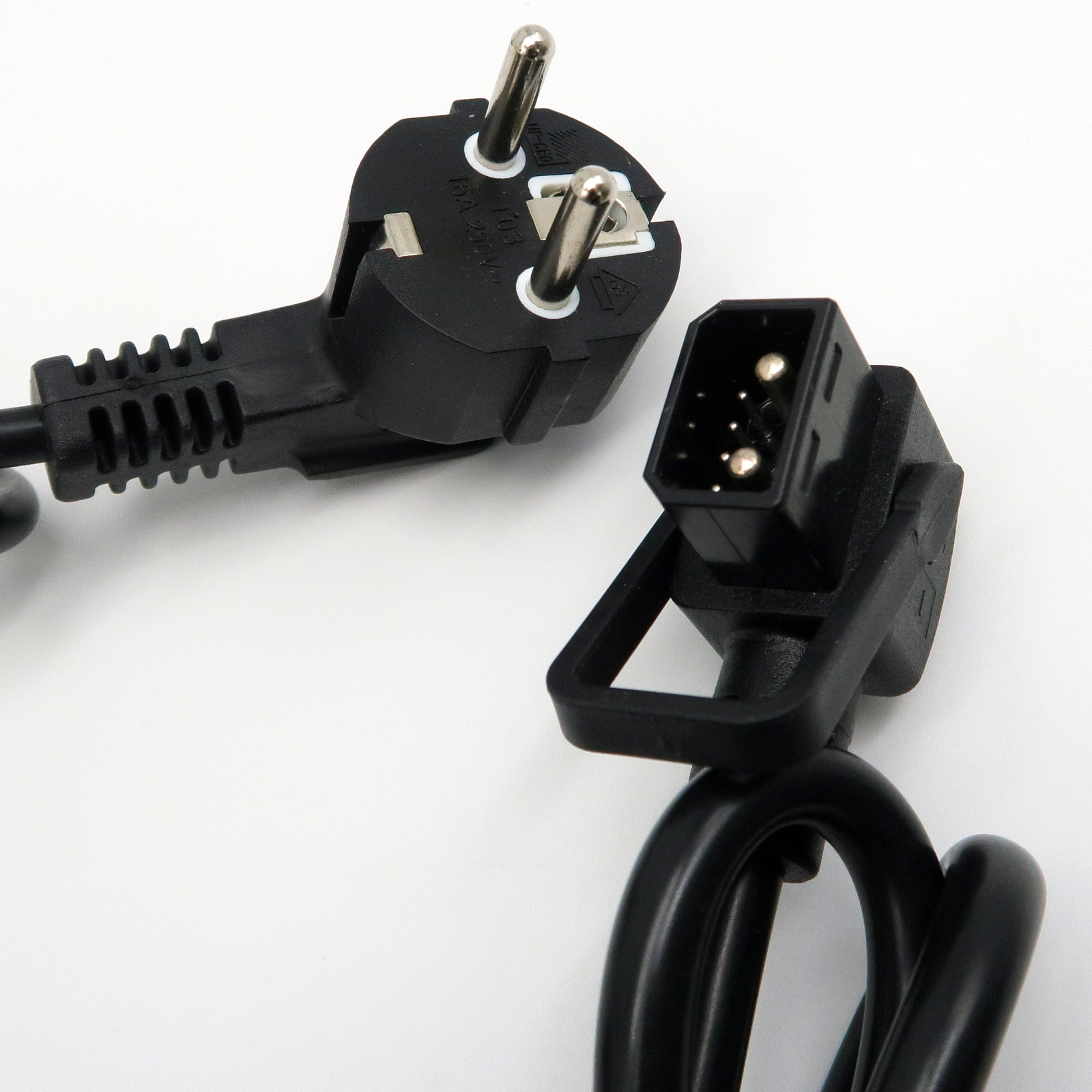Quad25V3/R26 - Ladegerät 60V/30Ah für Lithium-NCM-Akku, Eckig, Alugehäuse, 71,4V/5A