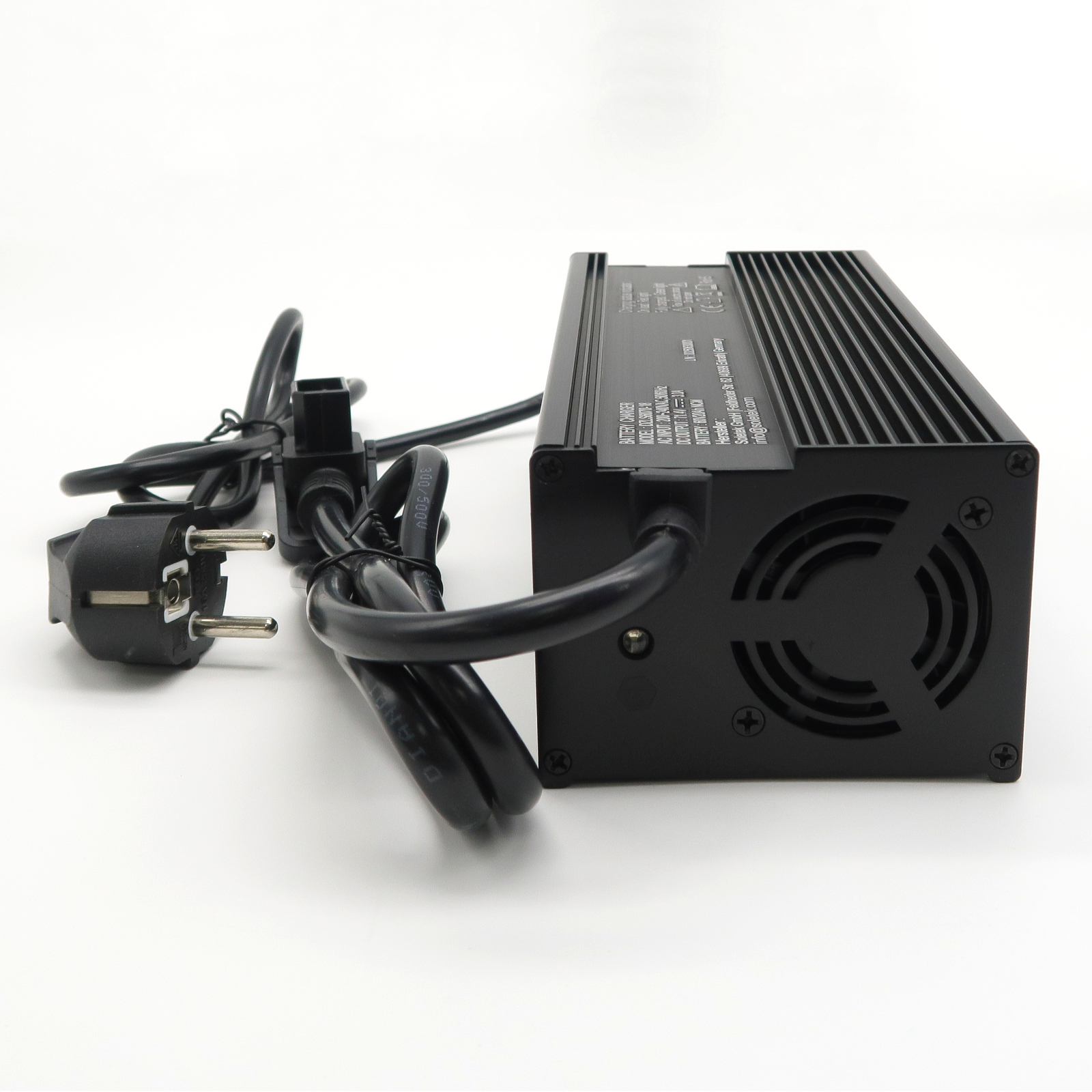 Quad25V3/R26 - Ladegerät 60V/20Ah für Lithium-NCM-Akku, Eckig, Alugehäuse, 71,4V/3A