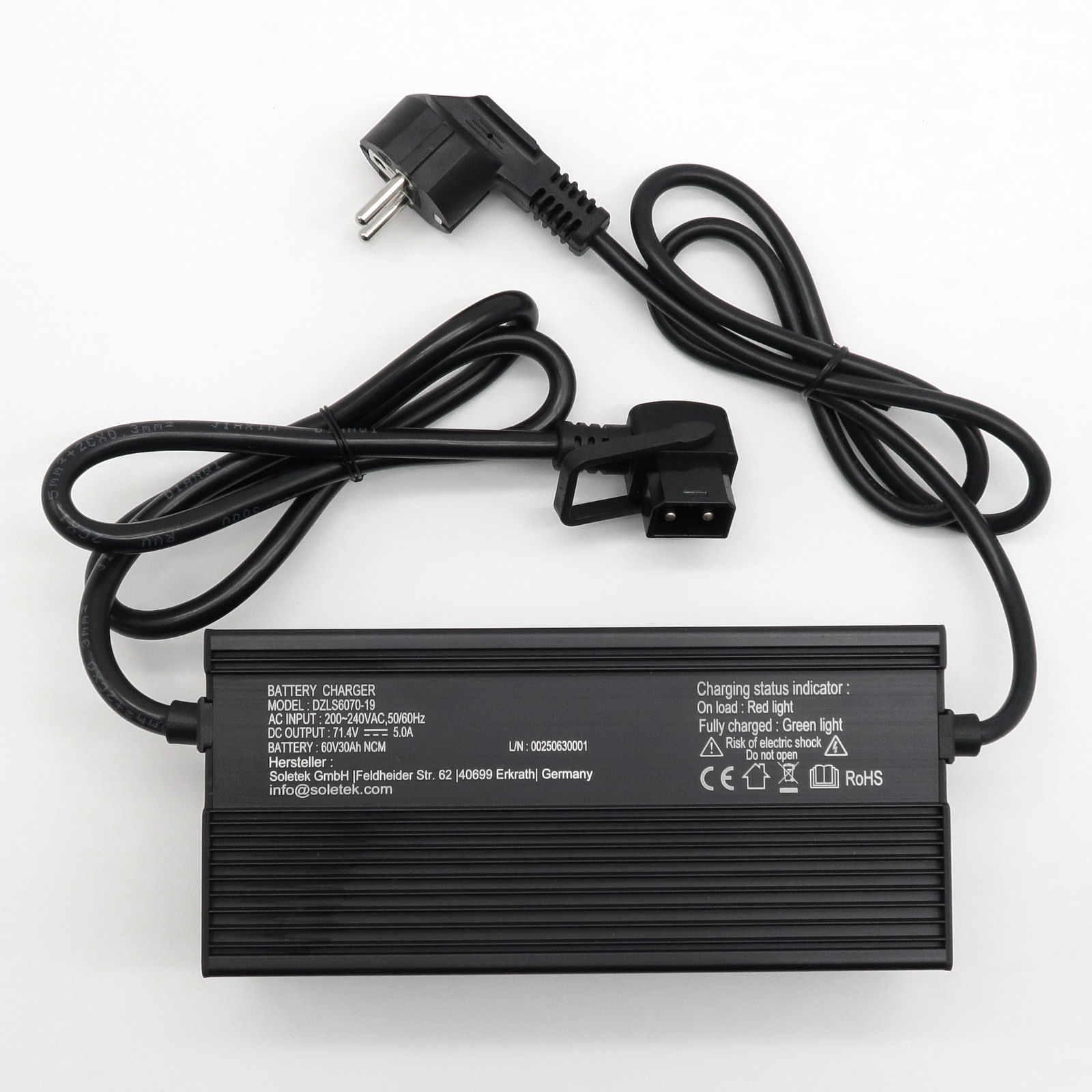 Quad25V3/R26 - Ladegerät 60V/30Ah für Lithium-NCM-Akku, Eckig, Alugehäuse, 71,4V/5A