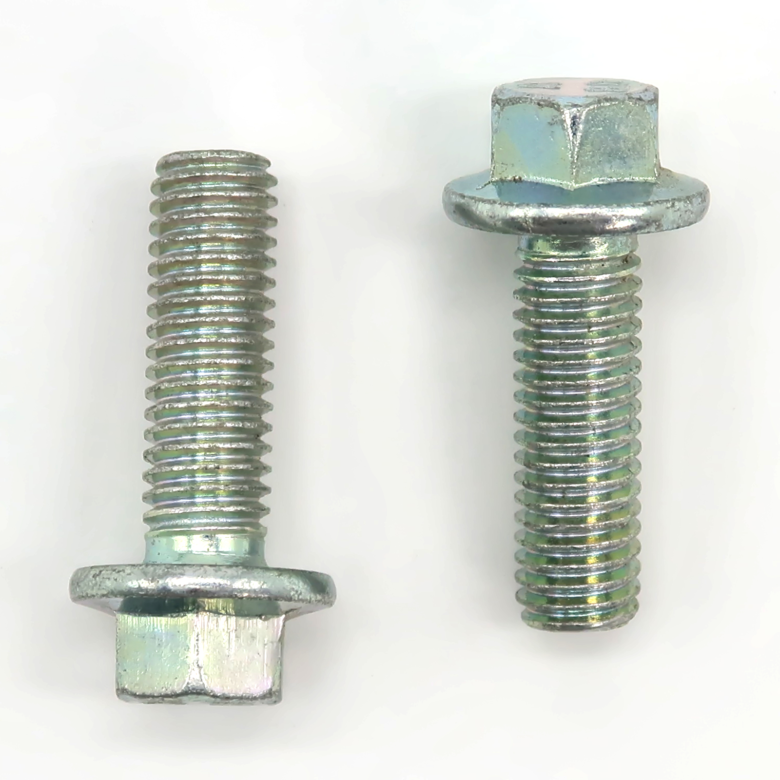 MX4 - Befestigungsschrauben für Halter des Topcases,  Flanschschrauben M8x20mm, 2 Stück